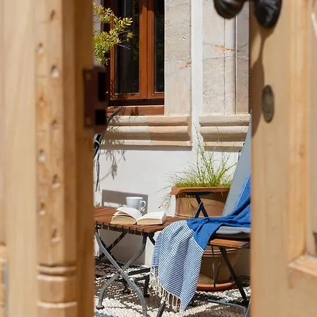 Anastasia Villa