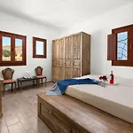 Anastasia Villa *